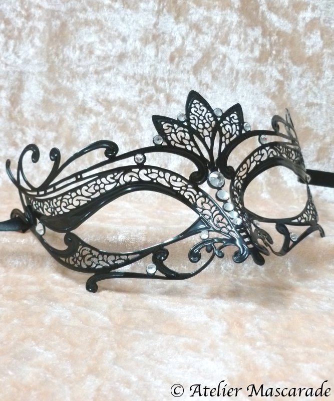 Masque m�tal 07