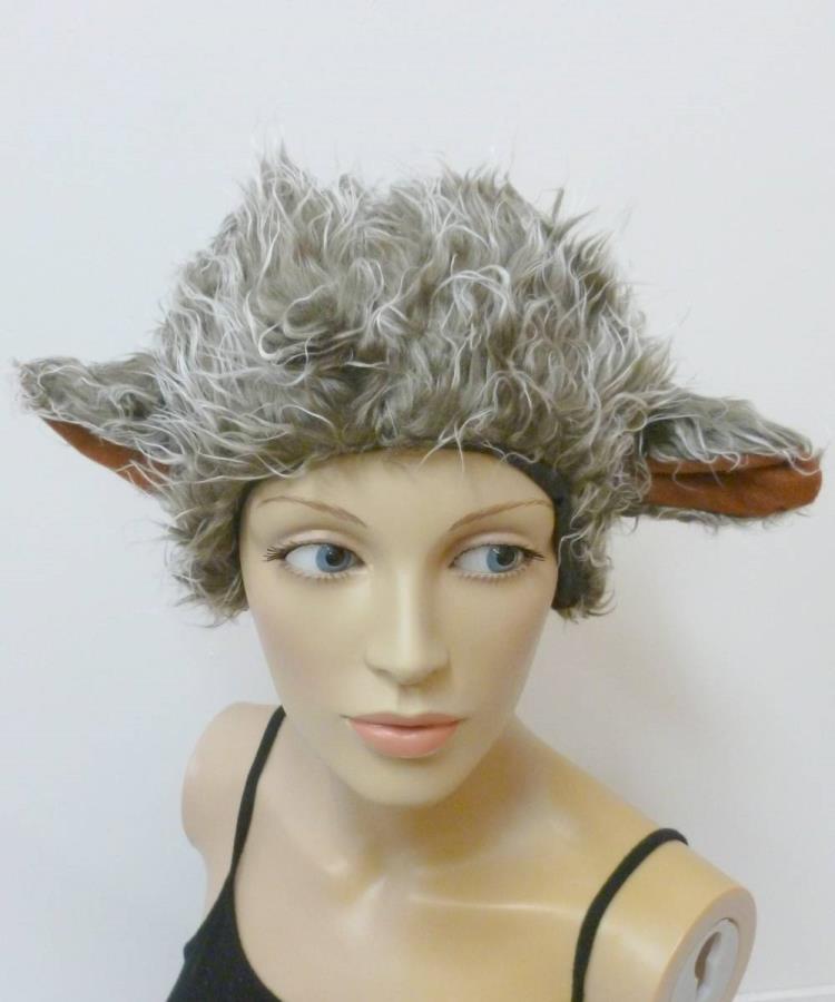 Chapeau-oreilles-de-loup