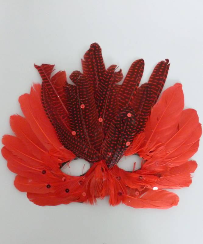 Loup-plumes-rouges