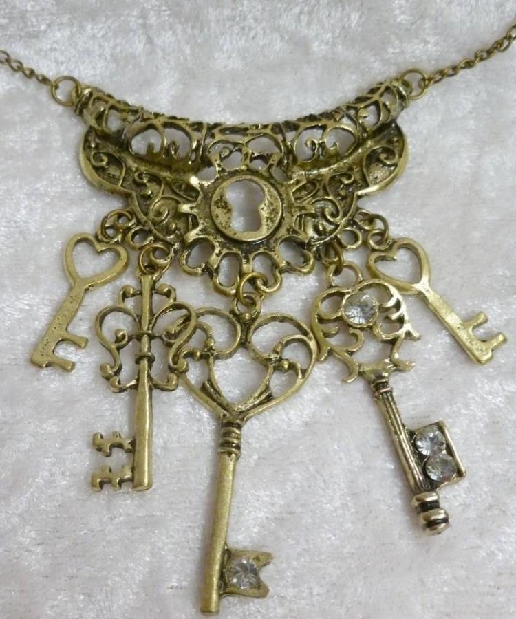 Collier-steampunk-1