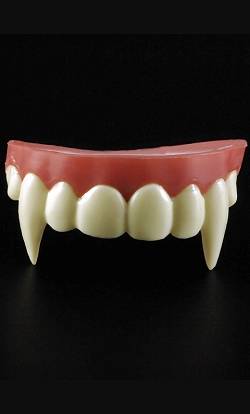 Dentier-vampire-2
