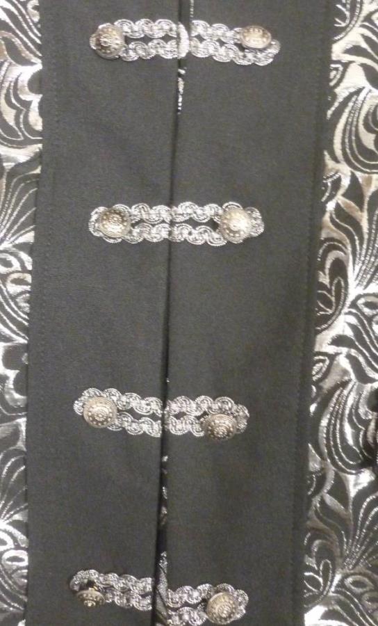 Veste-de-marquis-grande-taille-2